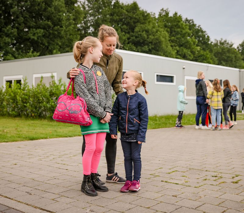 HR Brnhvn 31Mei2022 0161 Afzetten Op School