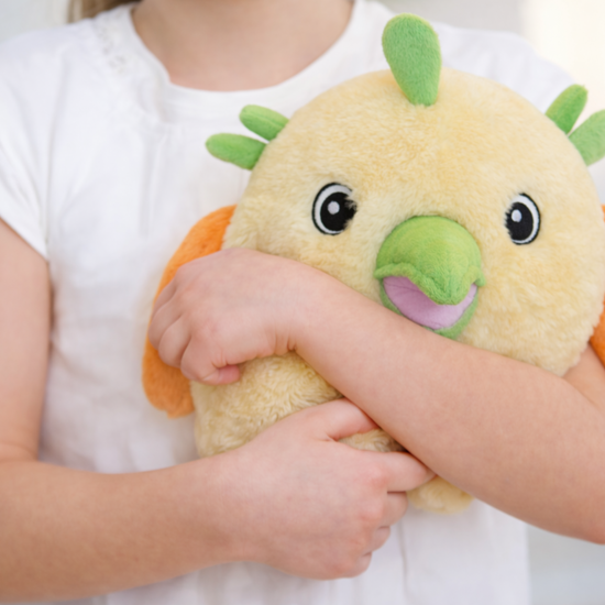 Knuffel In Armen Kind